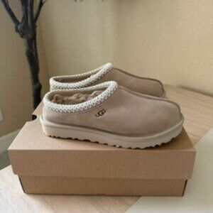 UGG Women's Tan Slippers Tasman